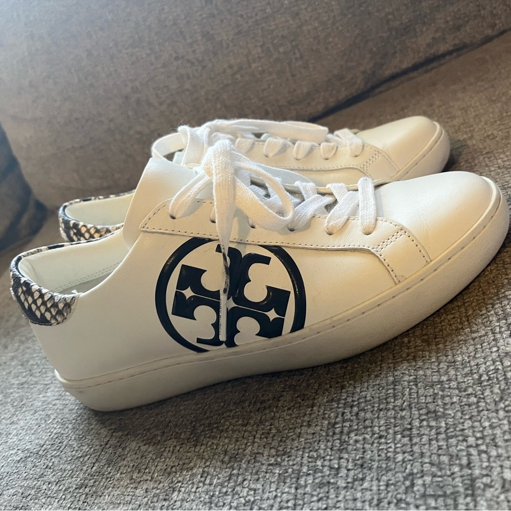 WHITE TORY BURCH SNEAKERS